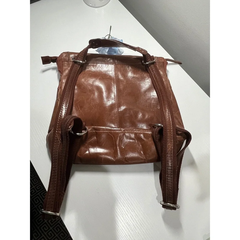 The Sak sak brown